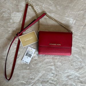 Michael Kore Jet Set Travel Crossbody Red Purse / Crossbody Wallet / Gold Chain